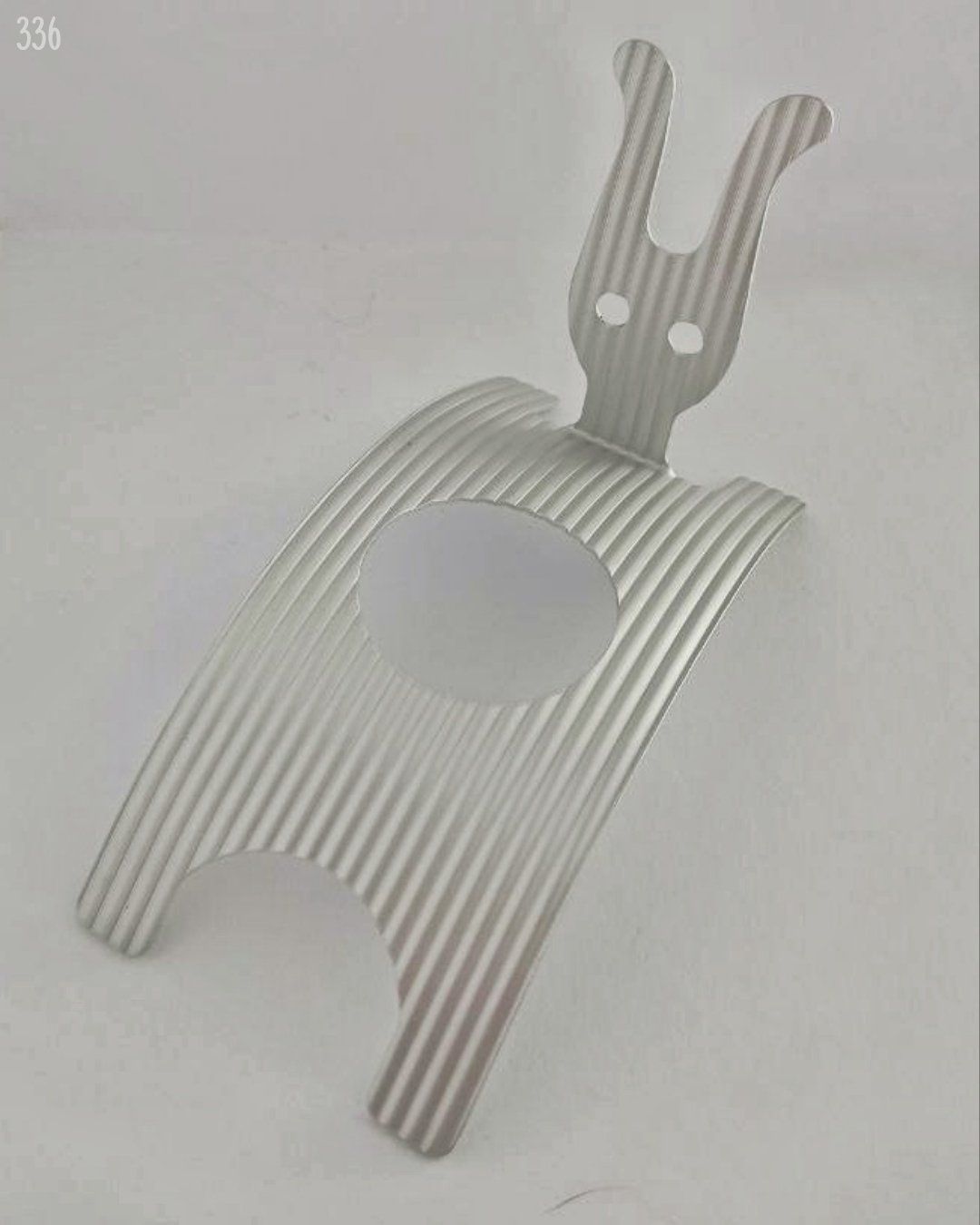 Altre Stoviglie: Origineller Eierbecher aus Aluminium – Usato da Dietikon venduto da Magi2 2