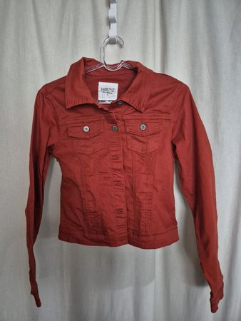 Jeansjacke in Rostrot, Grösse M neuwertig
