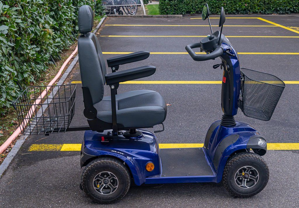 Veicoli elettrici: Seniorenmobil HS-558 – Usato da Baar venduto da Heirib