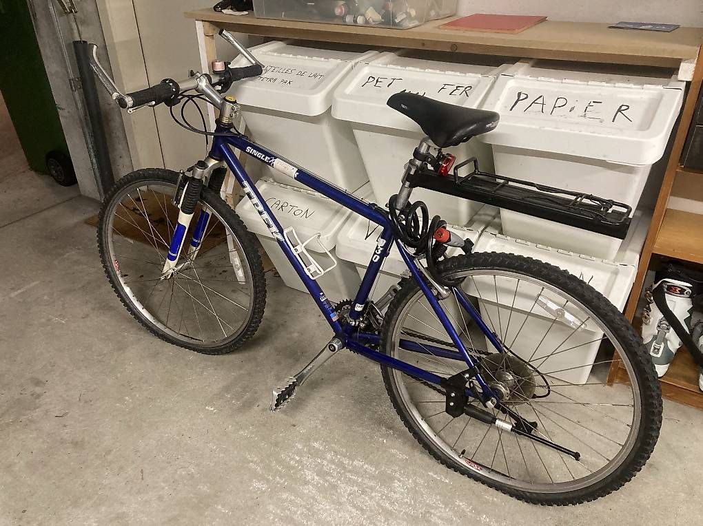 Velos: Vélo pour ado – Defekt aus Nyon von joa_6ctw