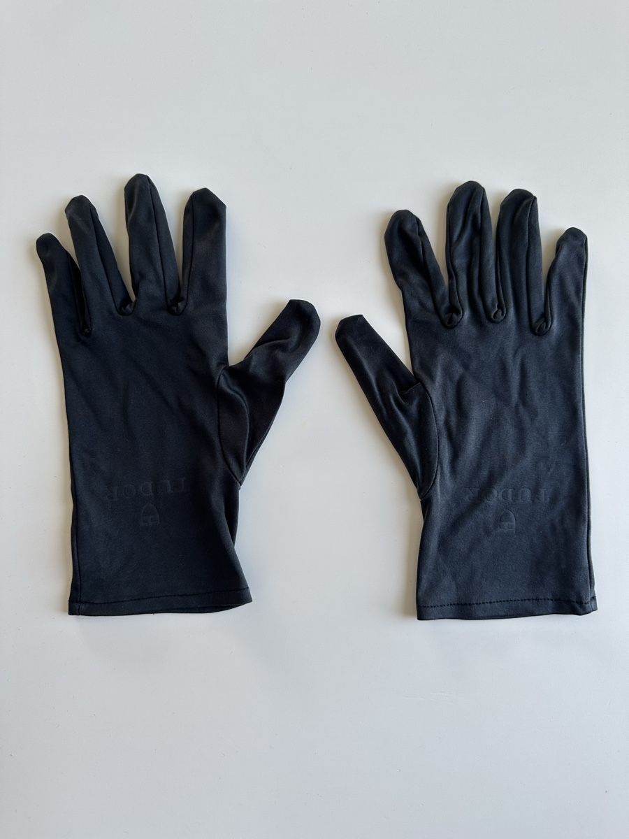 Guanti & manicotti: Gants de bijoutiers Tudor taille M – Nuovo e nell'imballaggio originale da Chardonne venduto da Aline-1234