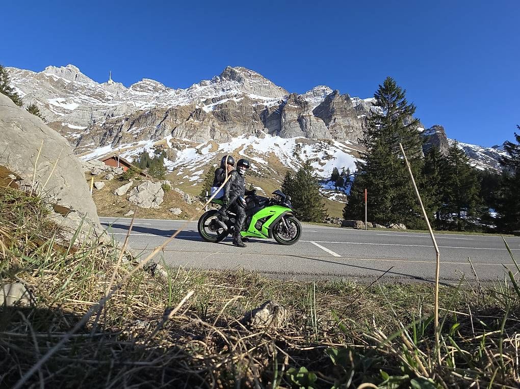 Kawasaki Route: Motorrad – D'occasion à Herisau par mai__mai 4