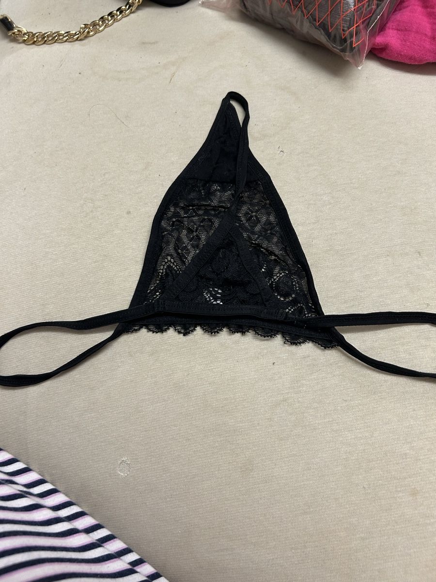 Autres dessous: string l – D'occasion à Zürich par 11Zitronenfalter 1