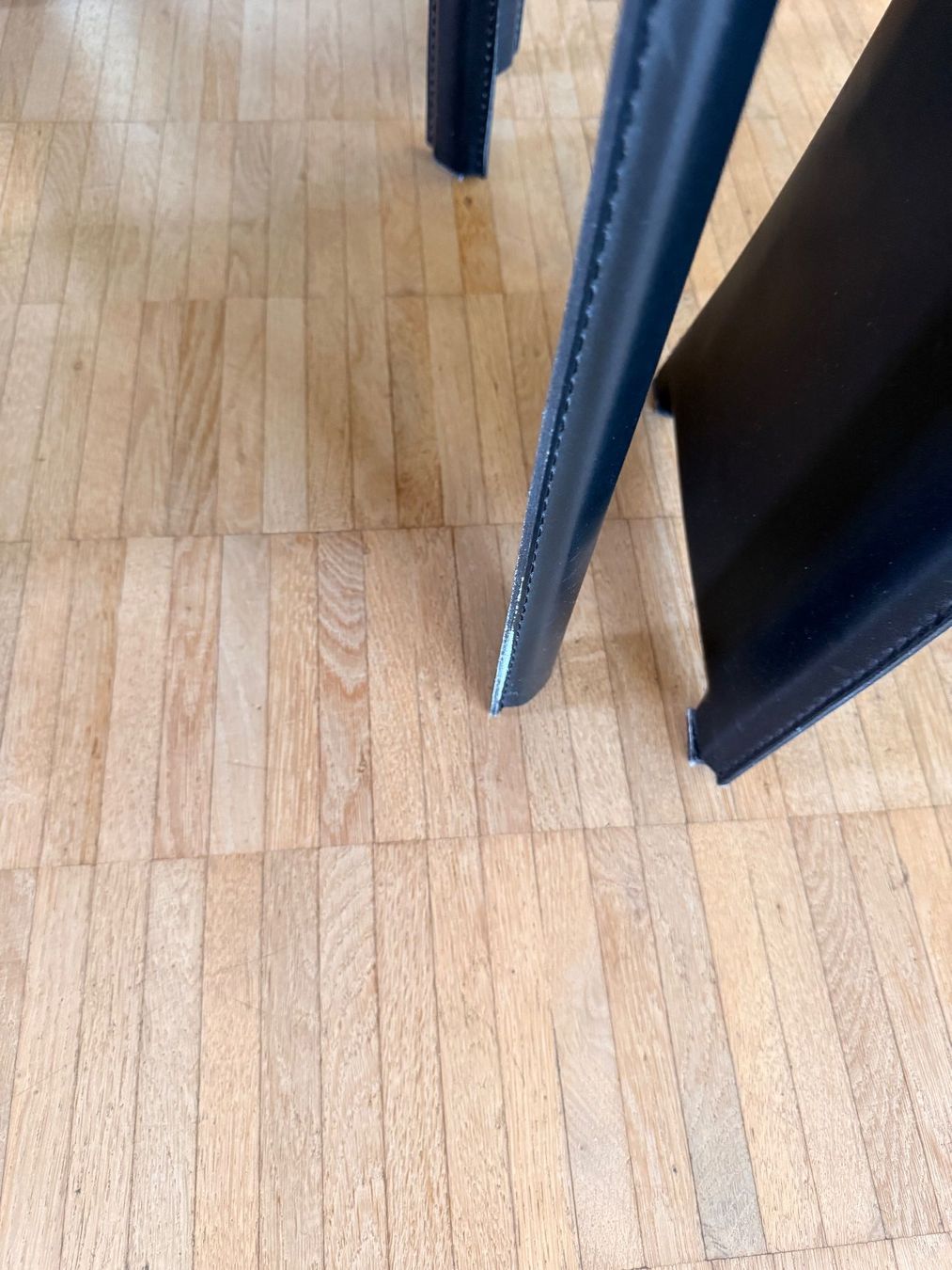 Stühle: Leder-Stühle 6 Stück – Gebraucht aus Dällikon von dahi1 6