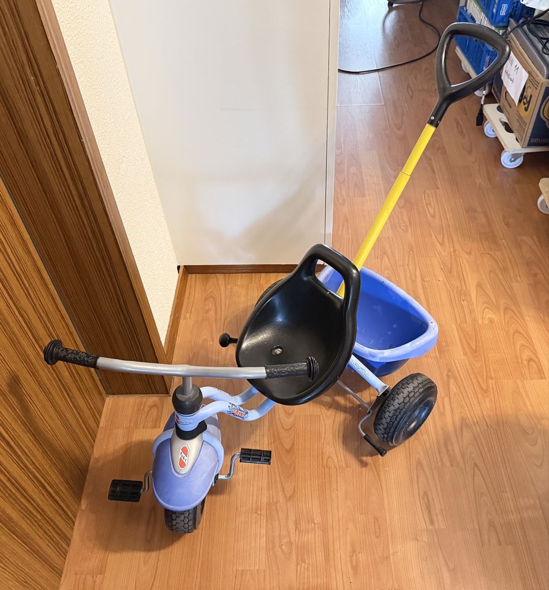 Puky Veicoli per bambini: Dreirad mit Stange Puky – Usato da Gerlafingen venduto da HungerDiva