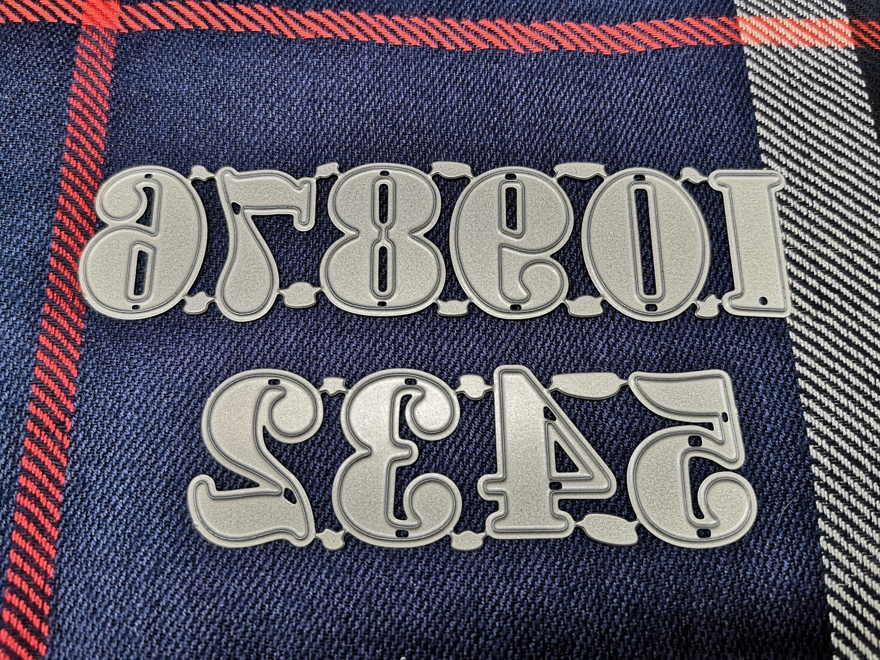 Altro in Bricolage: 17 Stanzschablonen Zahlen  Buchstaben – Nuovo e nell'imballaggio originale da Biberist venduto da misch810 1