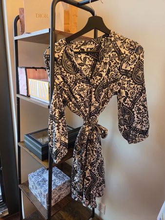 ONLY Wickelkleid / Midikleid – Weiss & Smaragdgrün 🌿