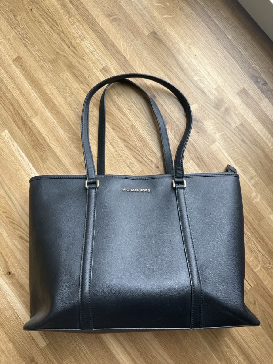 Borse da donna: Micheal Kors schwarze Shopper mit Laptopfach – Nuovo (secondo la descrizione) da Dübendorf venduto da nin_pw2s