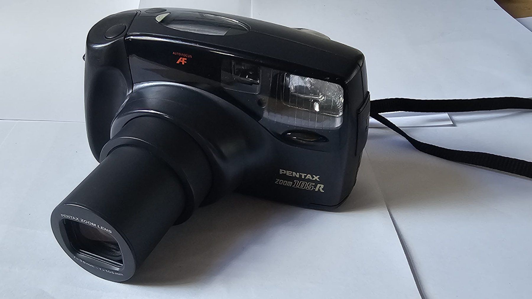 Pentax Fotocamera: Pentax Zoom 105-R AF 35mm Camera + Case + Batteries – Usato da St-Légier-Chiésaz venduto da nig_dk7p