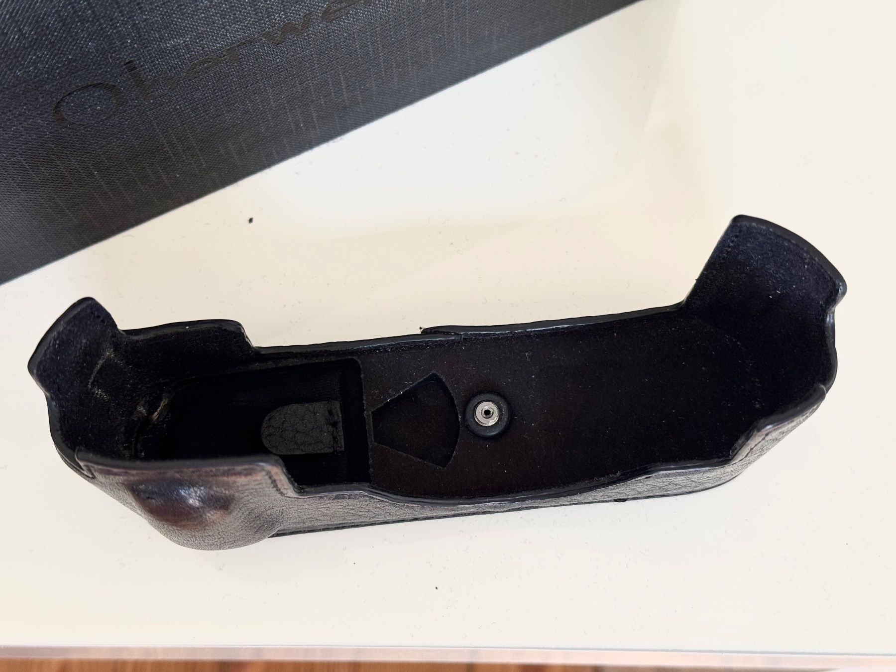 Leica Fotocamera: Oberwerth Half Case Leica M11-P – Usato da Genève venduto da chefphoto 1