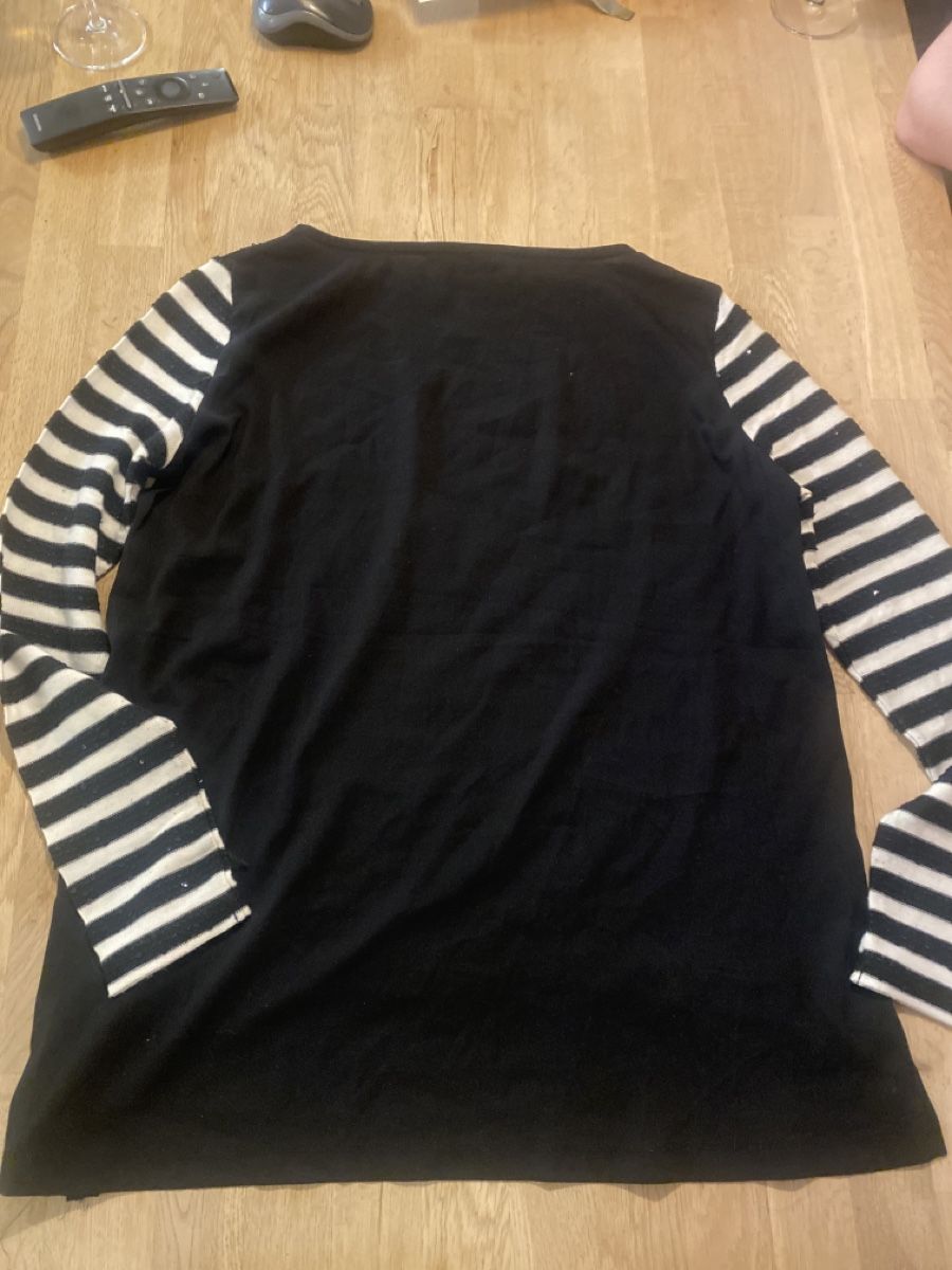 French Connection Pulls & Sweat-shirts: French Connection Striped sequined pulli – D'occasion à Zürich par maferv_23 3
