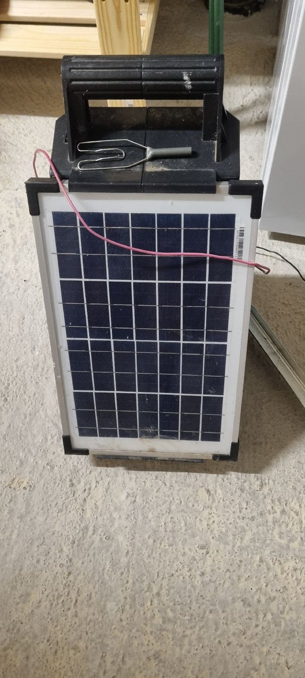 Autres équipements d'étable: AGRARO Solar S 1000 Weidezaungerät – D'occasion à Lüchingen par Sdumbeldor
