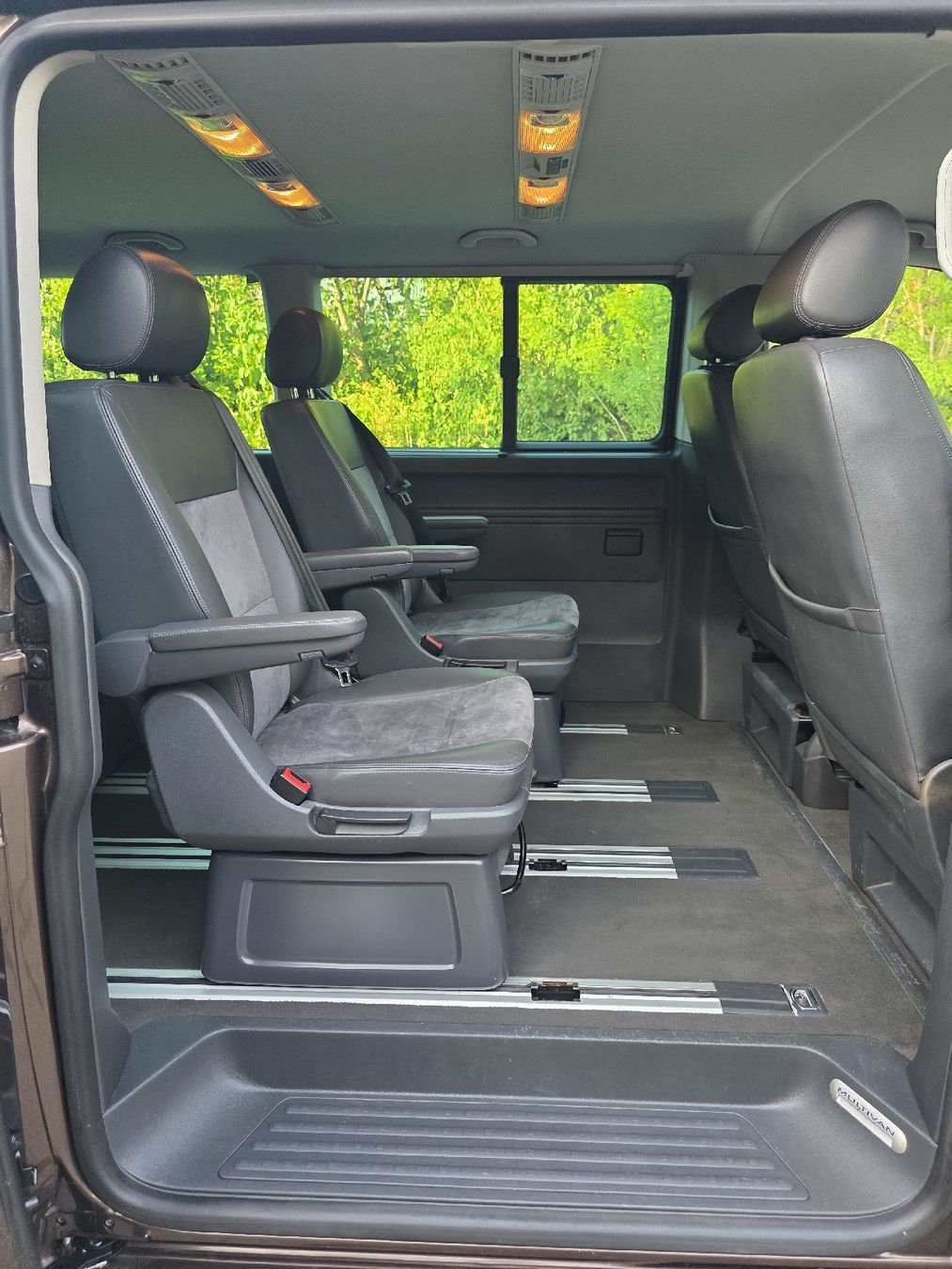 VW Autos: VW T5 Multivan 2.0 TDI Highline Automat – D'occasion à Kerzers par CarDeal. 8
