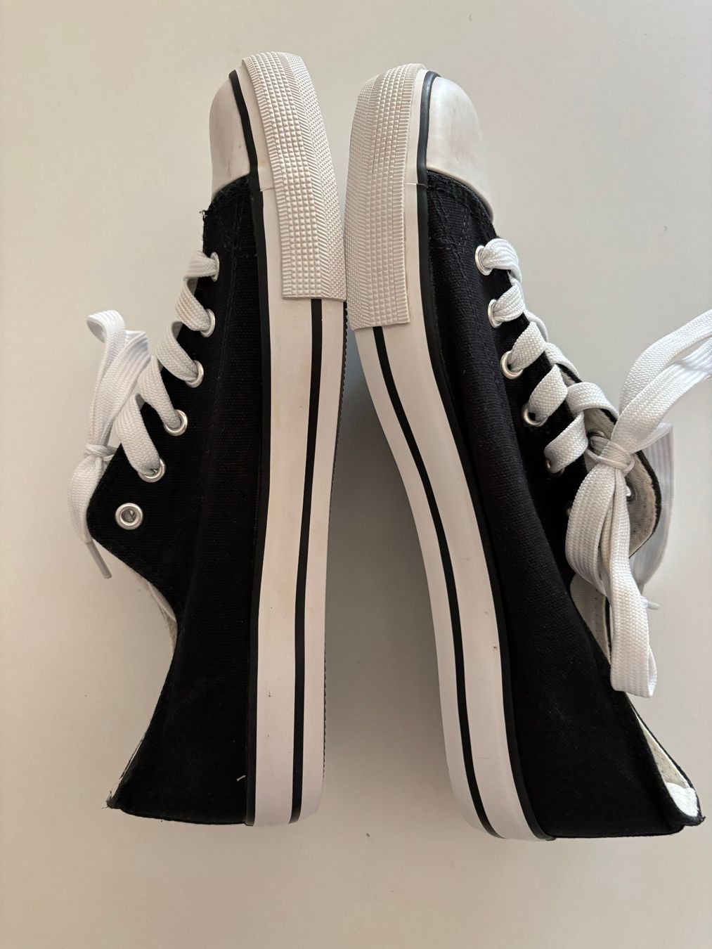 Graceland Scarpe da donna: Canvas-Sneaker, Gr 42 – Usato da Luzern venduto da Jurschka 2
