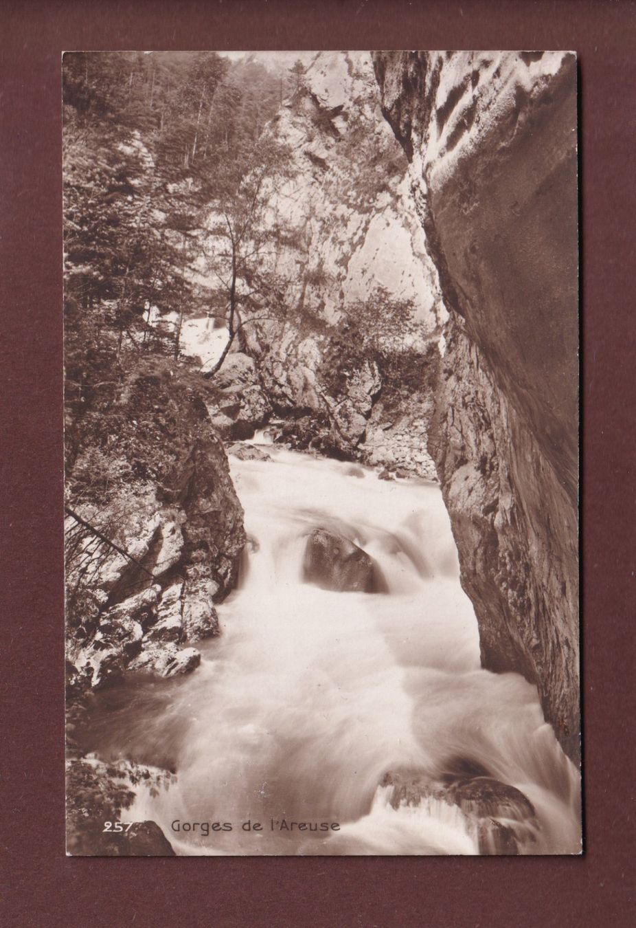 Cartoline postali: Gorges de l'AREUSE - 1918 – Usato da Pully venduto da nicecards