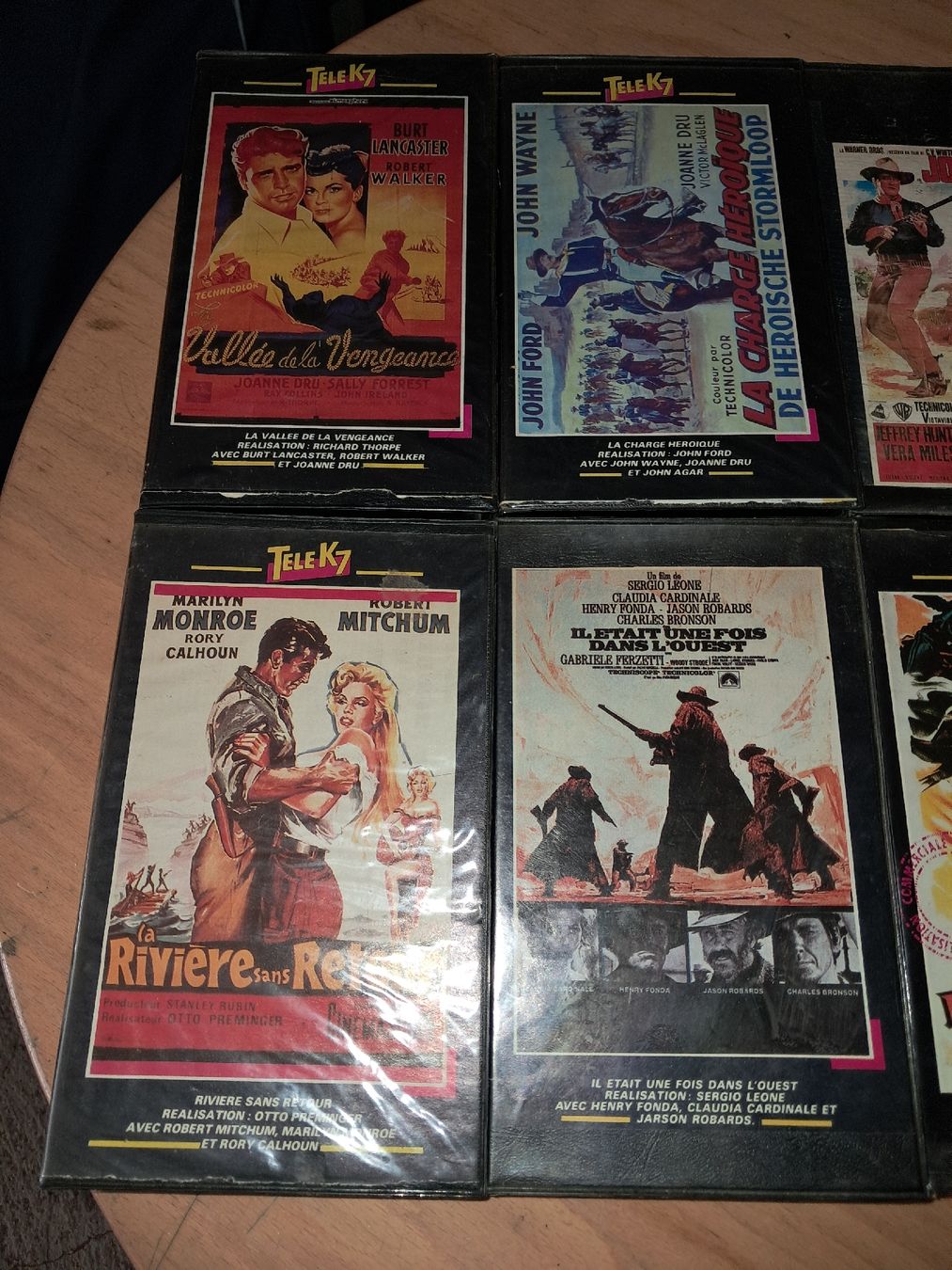 Tutti i VHS: Lot de 8 VHS WESTERN(1) – Usato da Le locle venduto da juliensaran 2