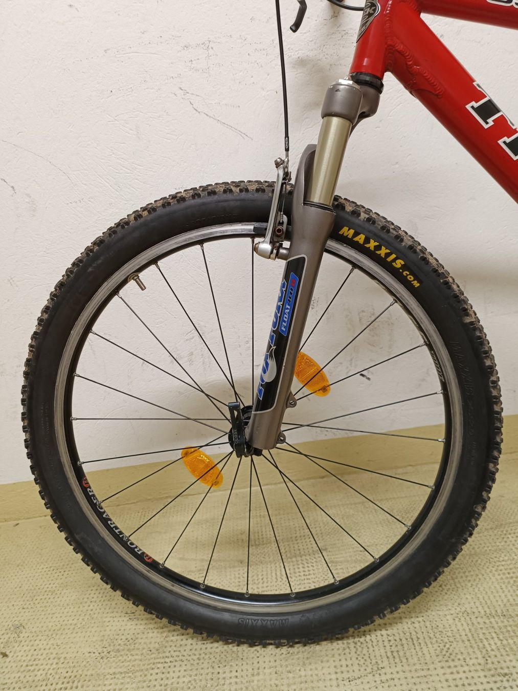 Trek Biciclette: TREK 8500 Mountainbike – Usato da Basel venduto da Crisi 2