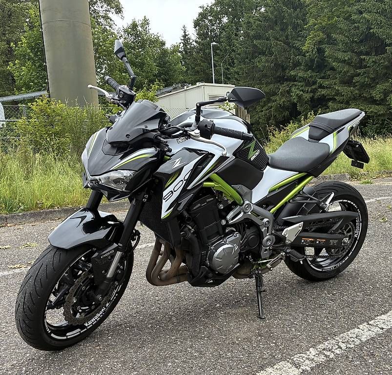 Strada: Kawasaki Z900 – Usato da Langenthal venduto da B-83