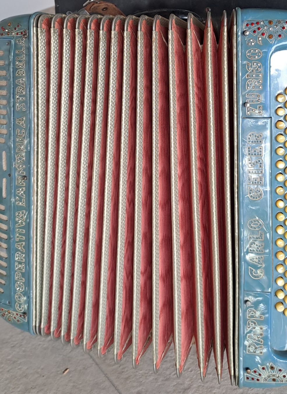 Strumenti musicali: Akkordeon/Handorgel – Usato da Zürich venduto da Mbaum 1