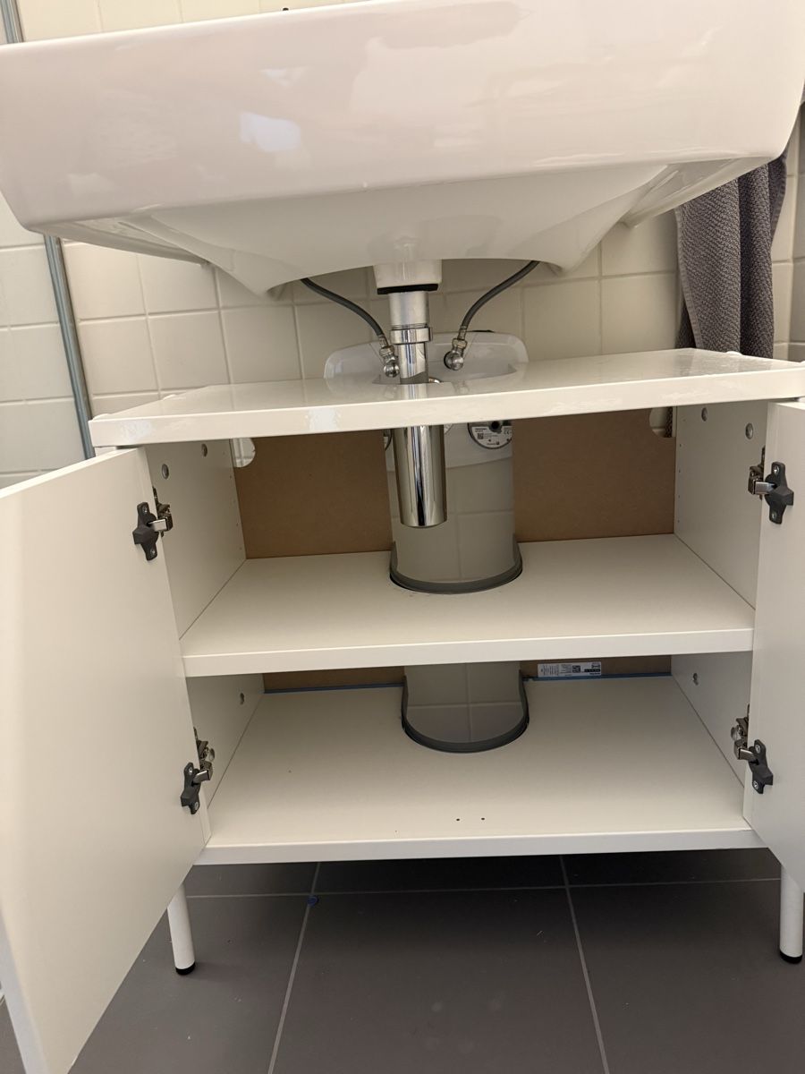 Ikea Mobili per bagno: Waschbeckenkommode / Waschbeckenschrank – Usato da Erlenbach ZH venduto da spraycan13 1