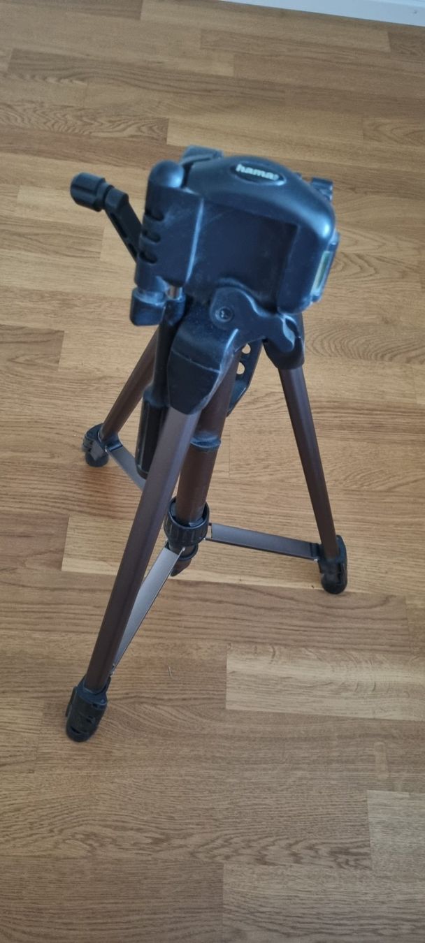 Sony Kamera: Sony @55 Kamera mit Tasche und Stativ – Gebraucht aus Ebikon von Meierbaey 3