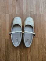 Ballerina in gold von ZARA, Grösse 26