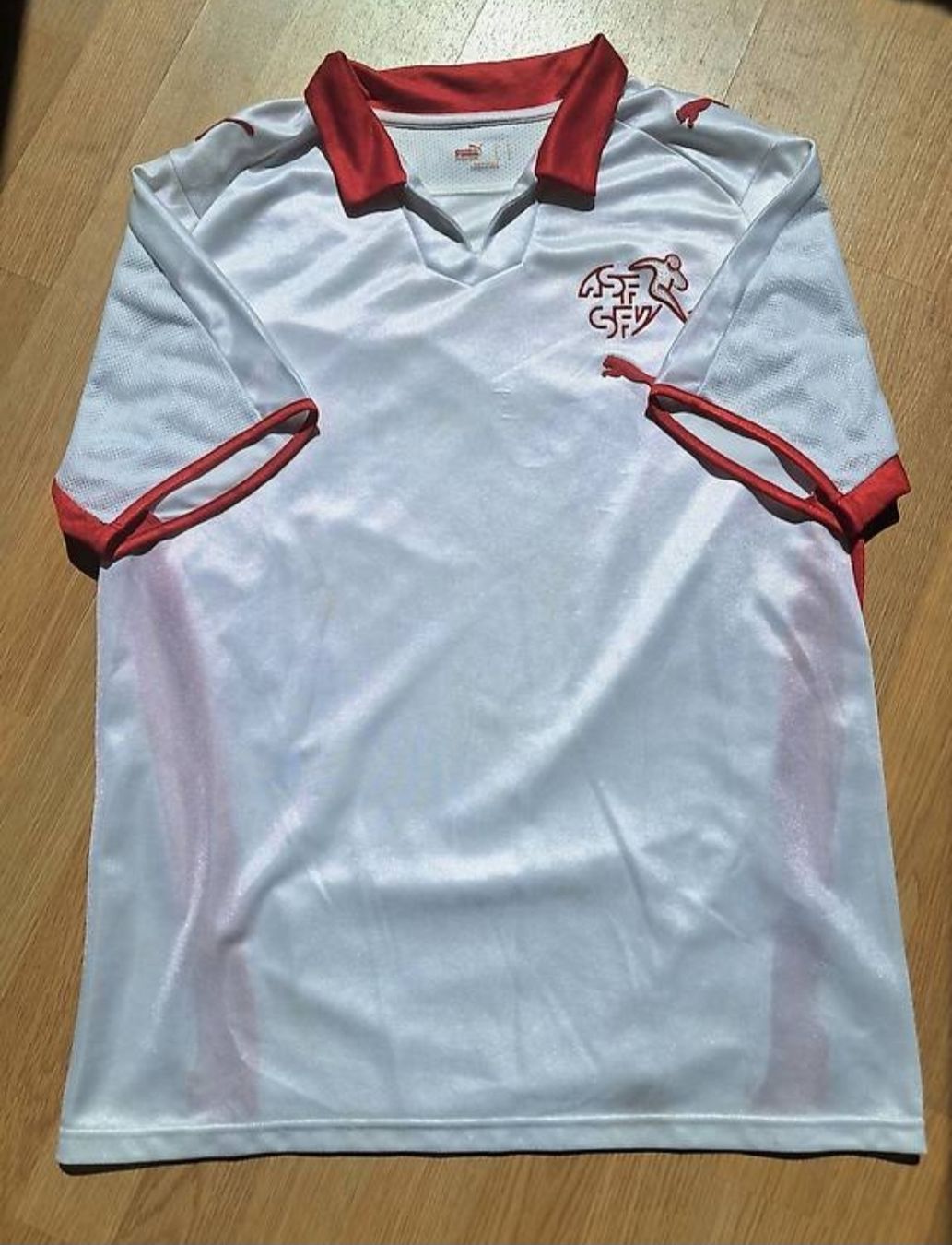 Schweizer Nati Maillots de corps & Pantalons: Fussball Trikot Schweiz Puma  – D'occasion à Biel/Bienne par sof_yx5y