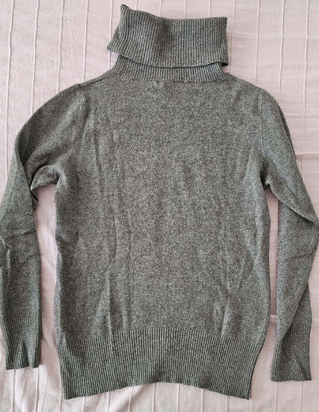 Navyboot Pulls & Sweat-shirts: NAVYBOOT Rollkragenpullover mit Kaschmir Grösse M  – D'occasion à Steinmaur par Kiki_m240 4