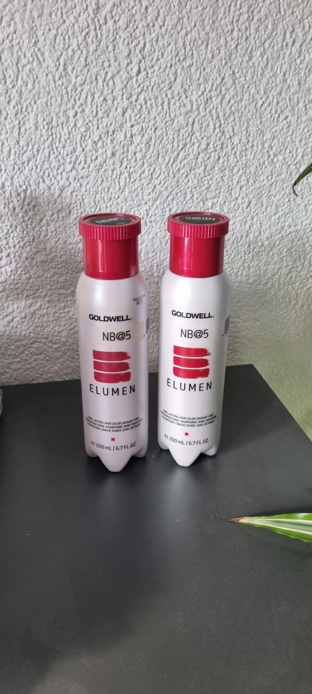 Tinte: Goldwell Elumen Haarfarbe NB@5 - Braun – Usato da Lostorf venduto da _Venus_