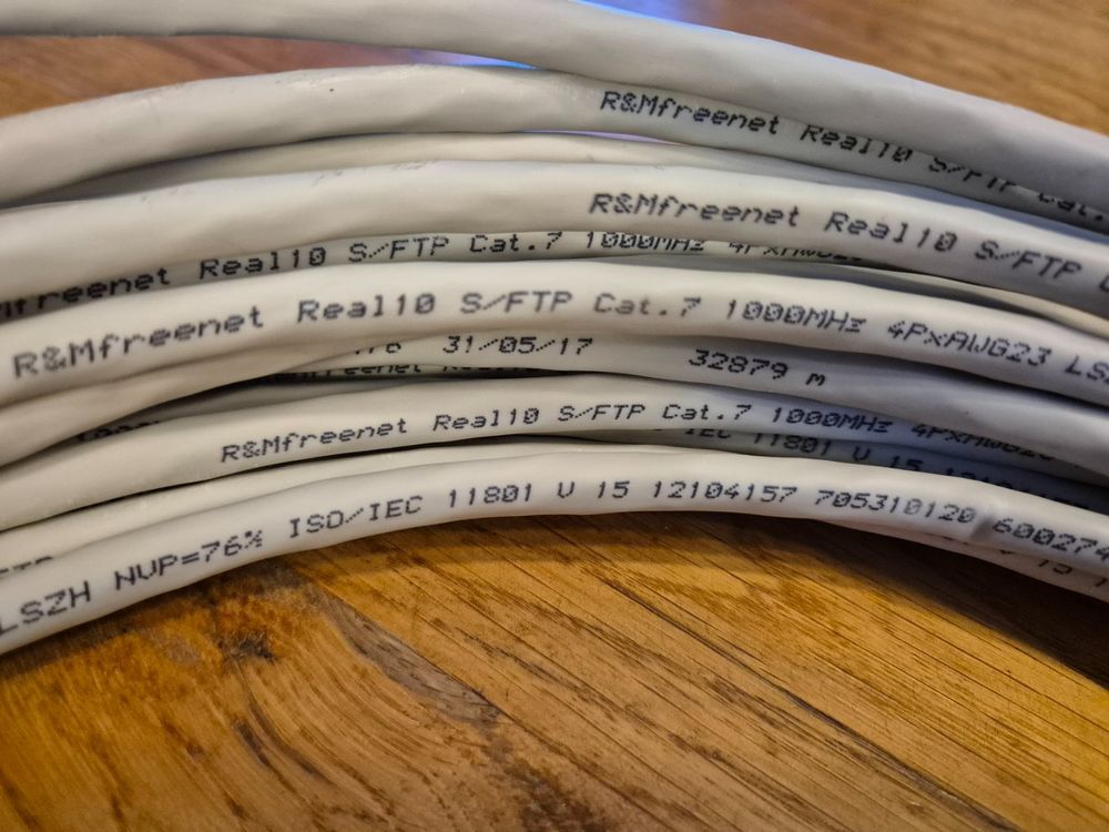 20 Meter RJ45 Kabel Kat7 (Gebraucht) in Zürich für CHF 5 – mit ...