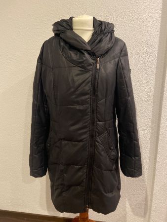 Schwarze Esprit Winterjacke Grösse 42