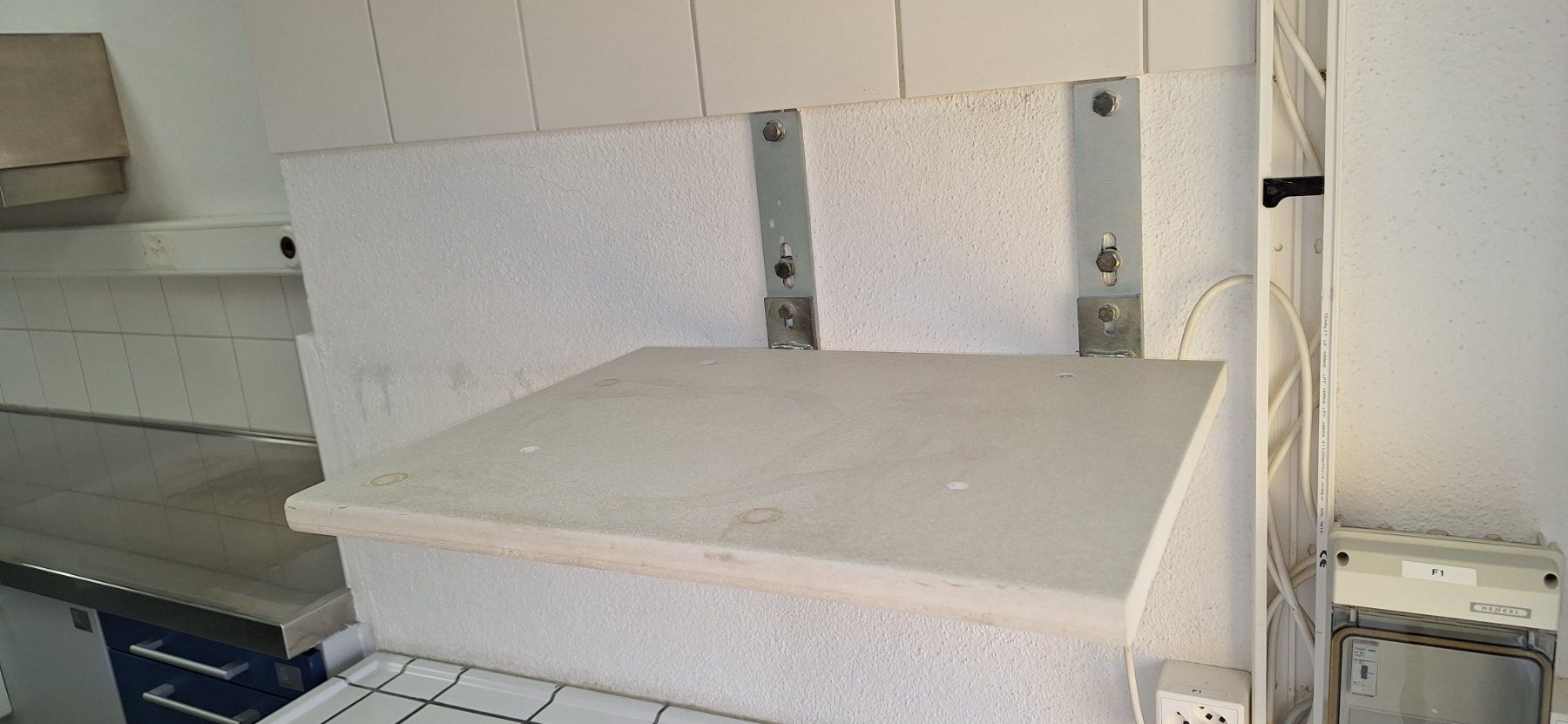 Travi: Thermoresistentes Wandboard – Usato da Olten venduto da Deeplight