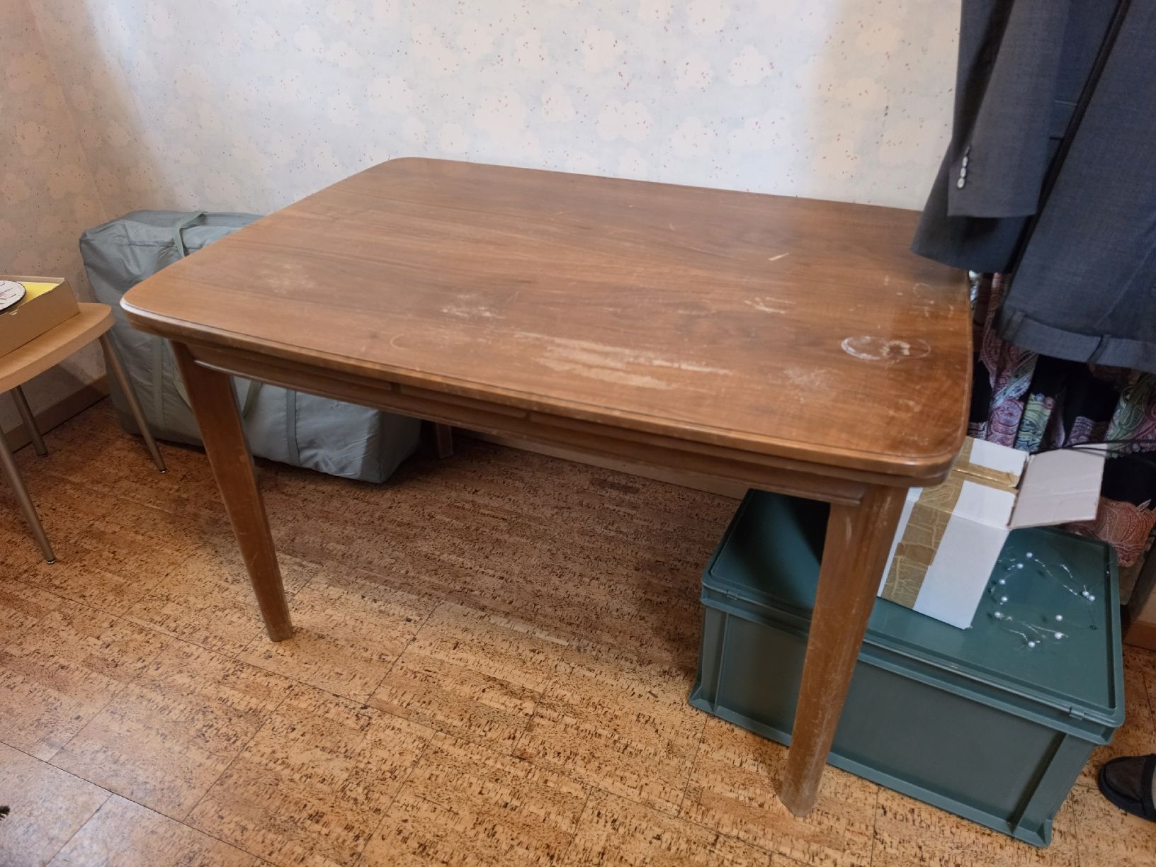 Tische: Tisch – Gebraucht aus Hettlingen von Ratio 1