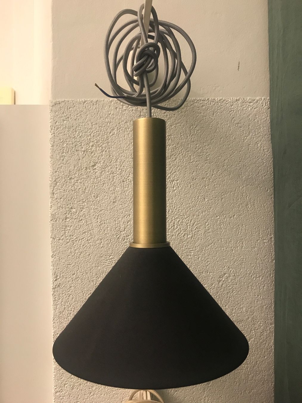 Ferm living Lampen: Hängelampe Ferm Living / Socket Pendelleuchte mit Cone Shade – Neu (gemäss Beschreibung) aus Zürich von Robinejoya 1