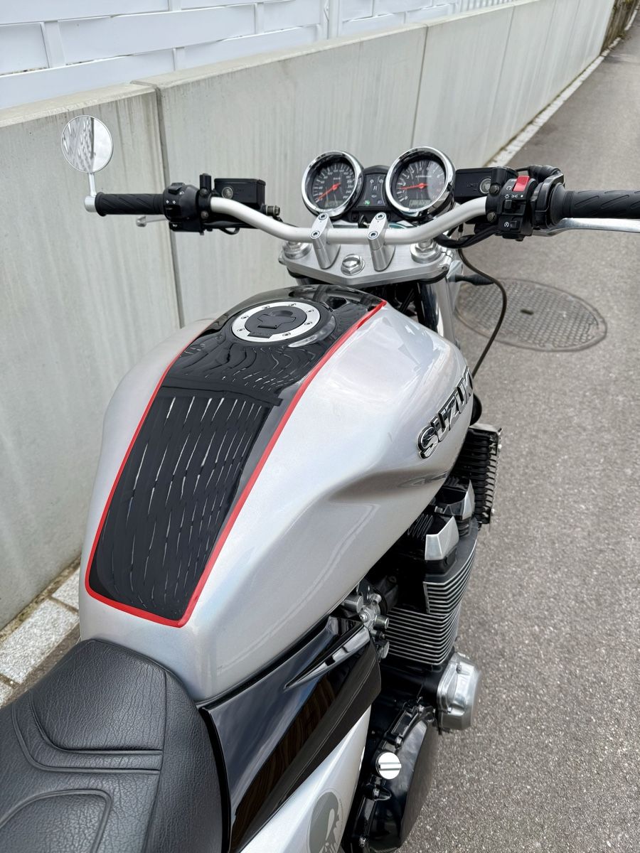 Suzuki Strada: Suzuki GSX 1400 Custom – Usato da Steinmaur venduto da Yeti001 6