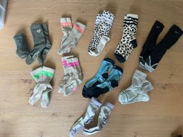Socken Damen On, Dynafit, Nike, Adidas, Stance Gr. 38