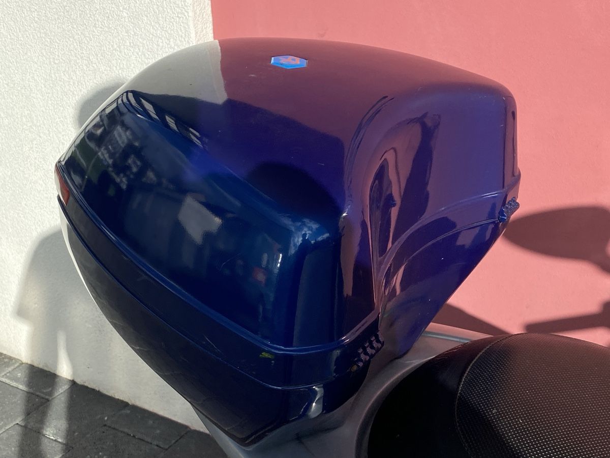Piaggio Scooters: Piaggio Sfera 125 – Gebraucht aus Meggen von  3