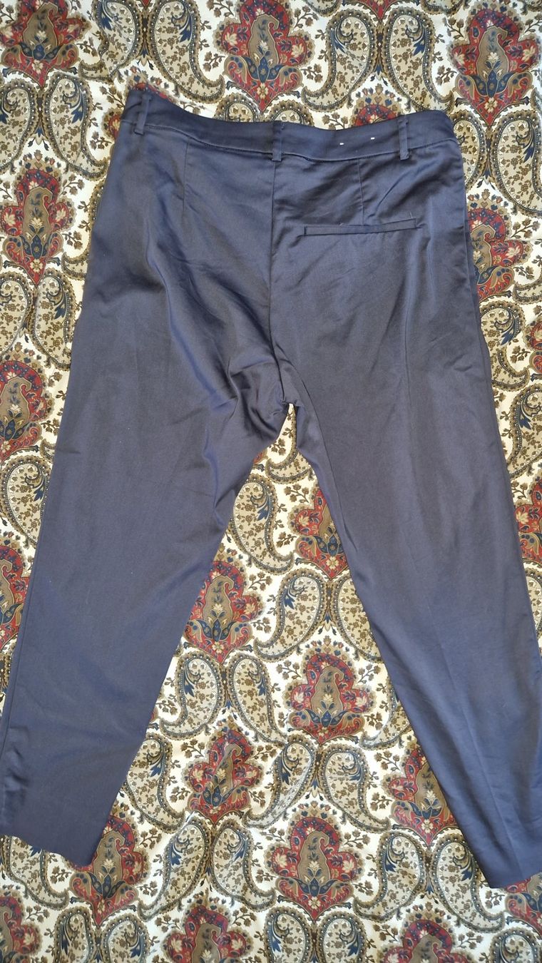 H&M Pantaloni: Dunkelblaue elastische Chino-Hose – Nuovo (secondo la descrizione) da Oberengstringen venduto da Sheera7 3
