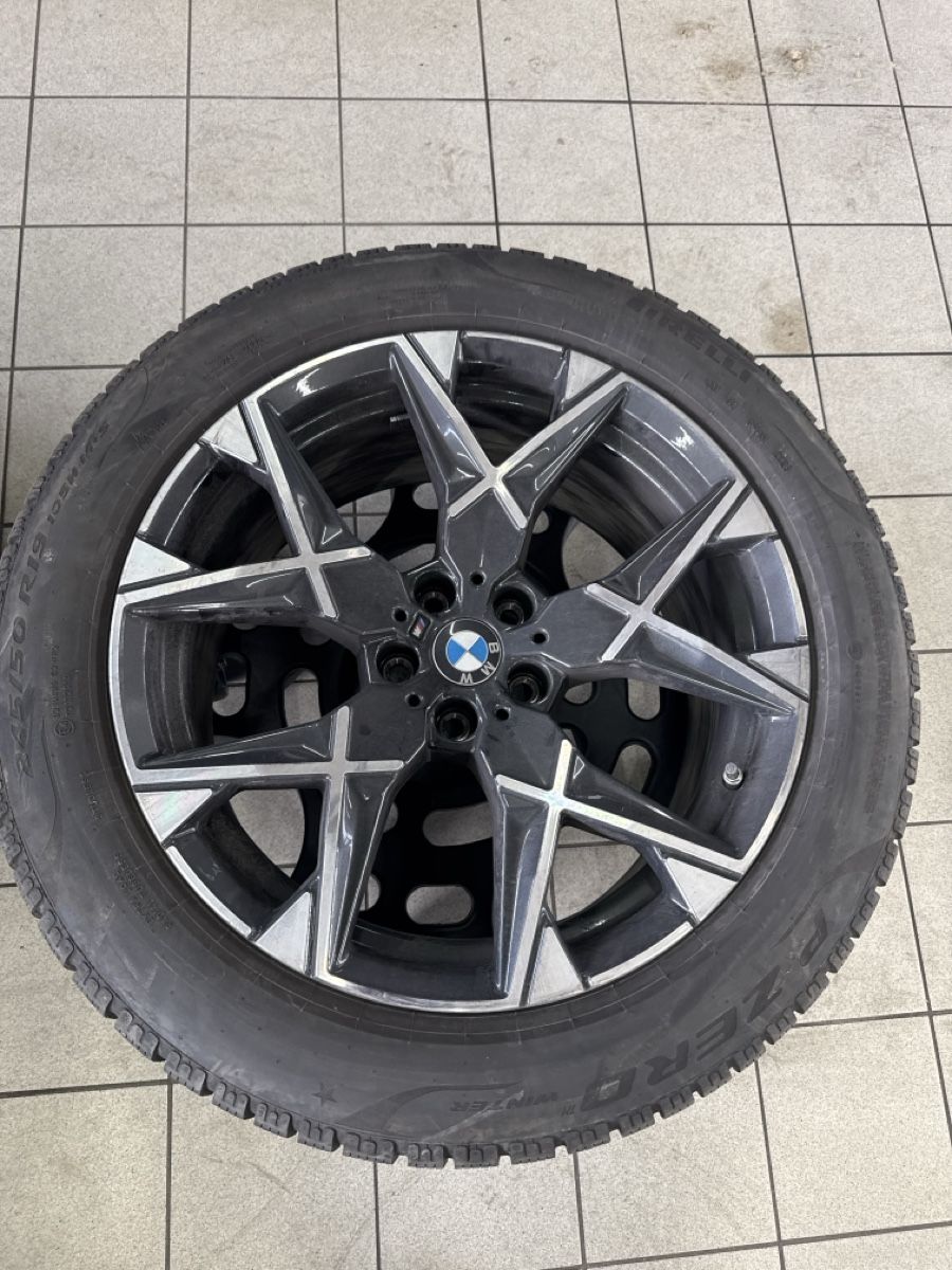 Pneumatici & Ruote complete: Bmw X3 Winterkompletträder – Usato da Oftringen venduto da lar_569b 1