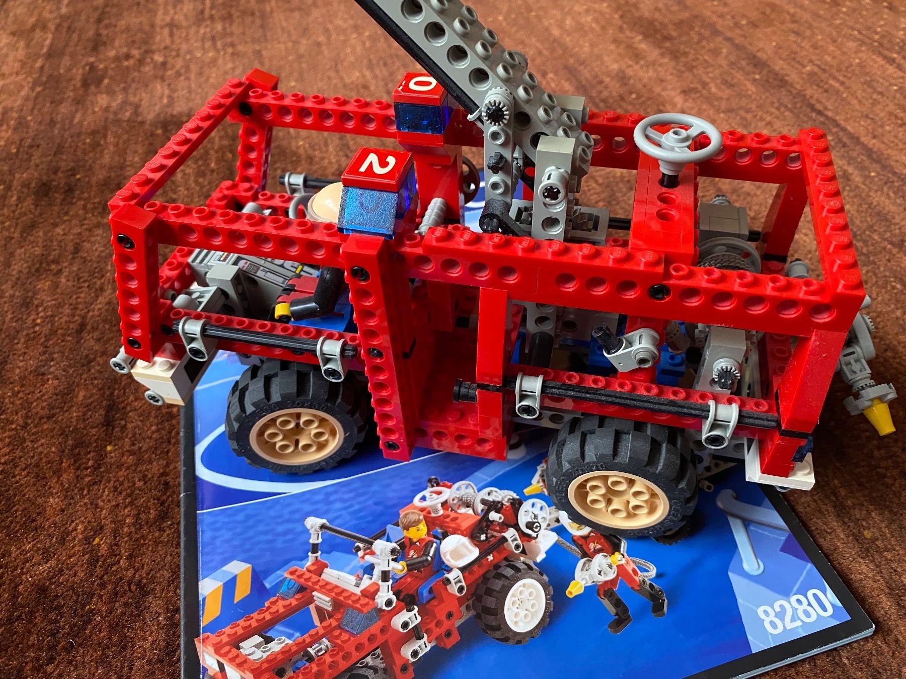 Lego Kit di costruzioni: 8280 LEGO Technic Fire Engine – Usato da Wattwil venduto da edel88 6