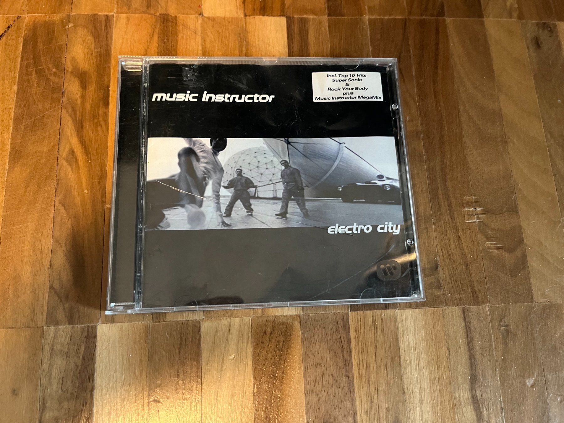 CD: Music Instructor - Electro City – Usato da Zürich venduto da Patrao01