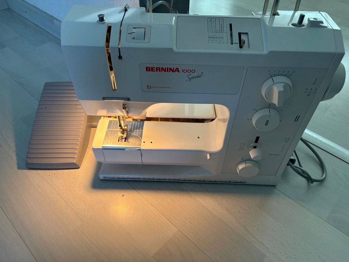 Bernina Macchine da cucire: Bernina 1000 – Usato da Sursee venduto da Fion