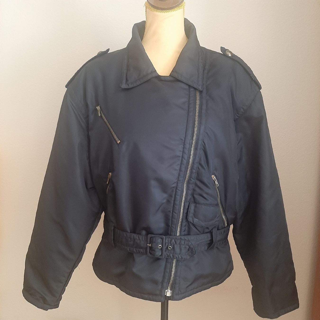 Giacche: Veste bomber Iceberg Disney vintage – Usato da Chêne-Bourg venduto da chsandra34 1