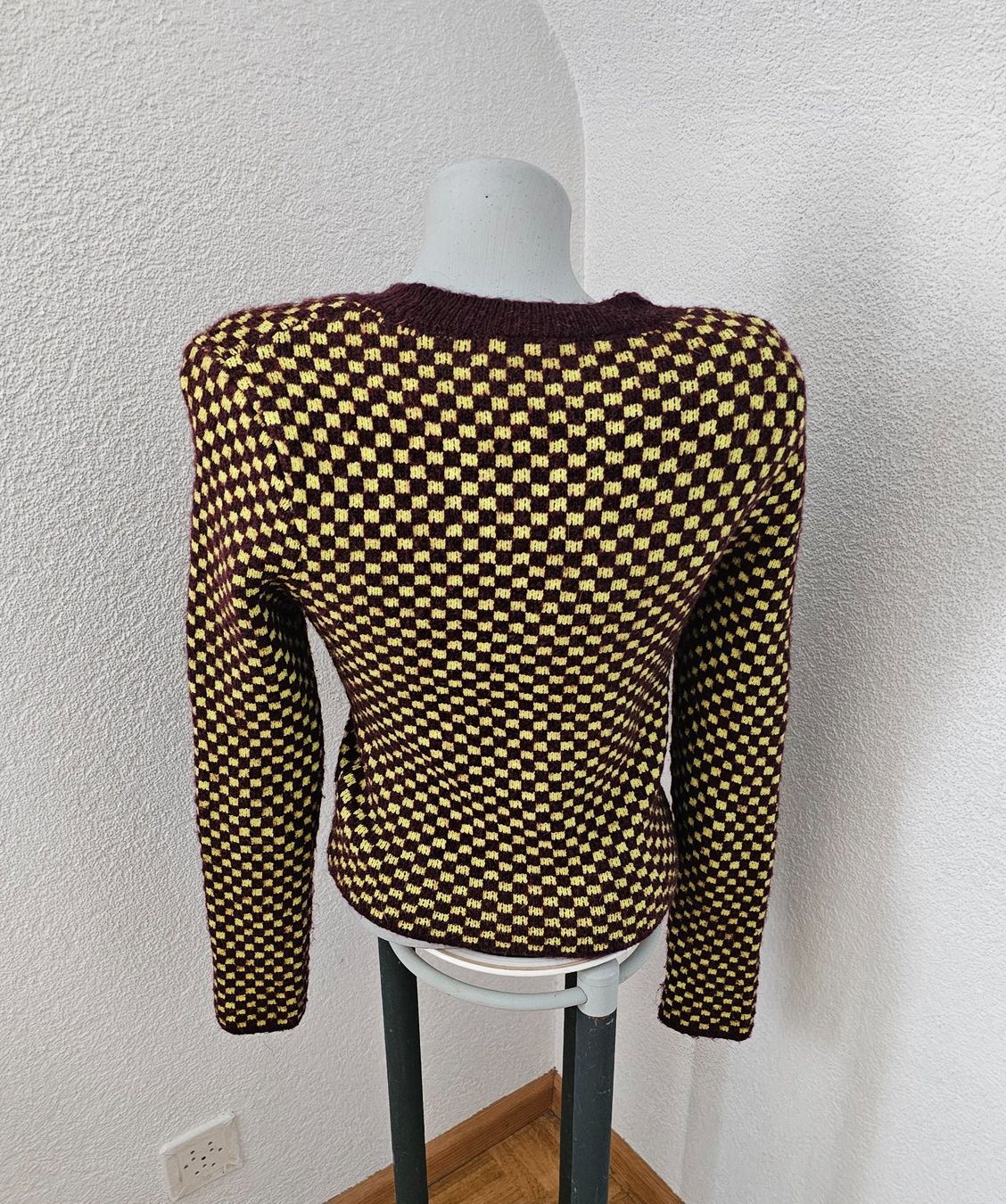 Zara Lots de vêtements: cooles Duo: Pullover ZARA + Top Gr. S – D'occasion à Füllinsdorf par Sunnebliemli7 2