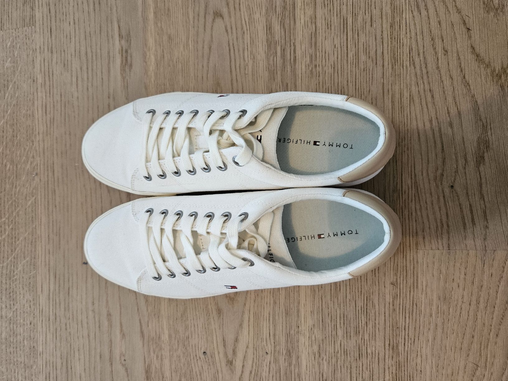 Tommy Hilfiger Scarpe da uomo: Tommy Hilfiger Essential Textile Vulc Sneaker Gr. 41 – Nuovo e nell'imballaggio originale da Rotkreuz venduto da Bibi2405 5