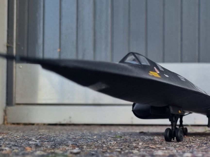 Lockheed Modellbausätze & Standmodelle: Modellflugzeug SR-71 Blackbird 1:48 gebaut – Gebraucht aus Männedorf von Modell-Spezialisten 2