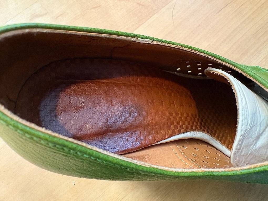 Chie Mihara Scarpe da donna: Grün-beige Pumps Chie Mihara Gr. 36 – Usato da Willisau venduto da ani_gtk8 2