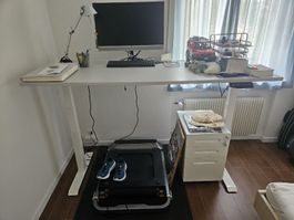 Verstellbarer Bürotisch