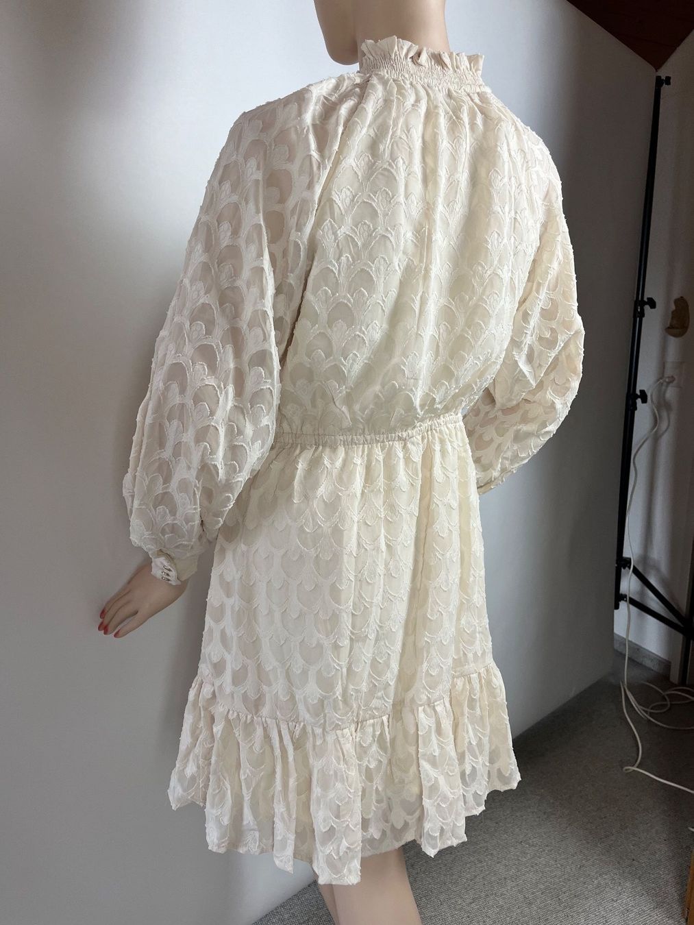 Na-kd Vestiti: Damenkleid, N A-K D, Grösse 36, Farbe Offwhite – Nuovo e nell'imballaggio originale da Rudolfstetten venduto da gst_g7xl 1