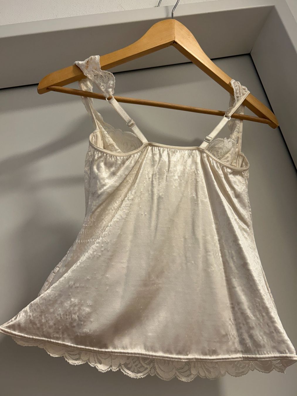 Altra biancheria intima: Elegantes beiges Bustier Dessous mit Spitze – Usato da Küsnacht ZH venduto da filo_fila8700 1